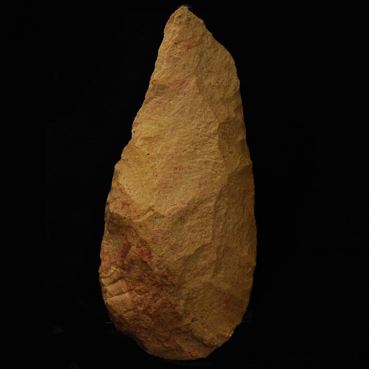 Hand axe 19,3 x 9 cm