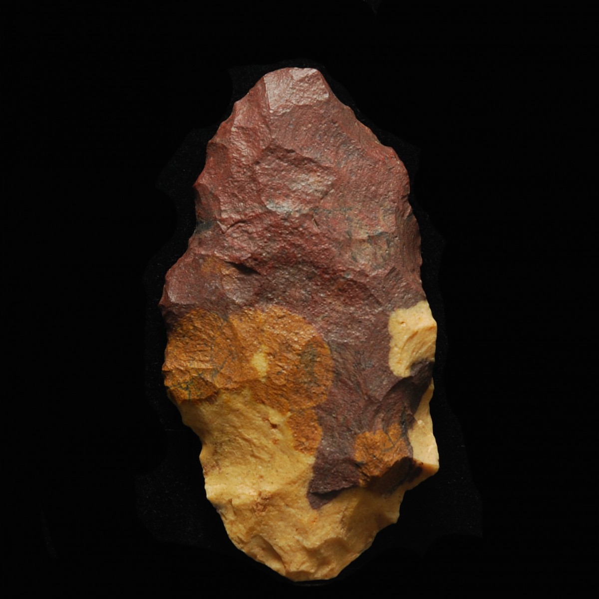 Hand axe 8,1 x 4,4 cm