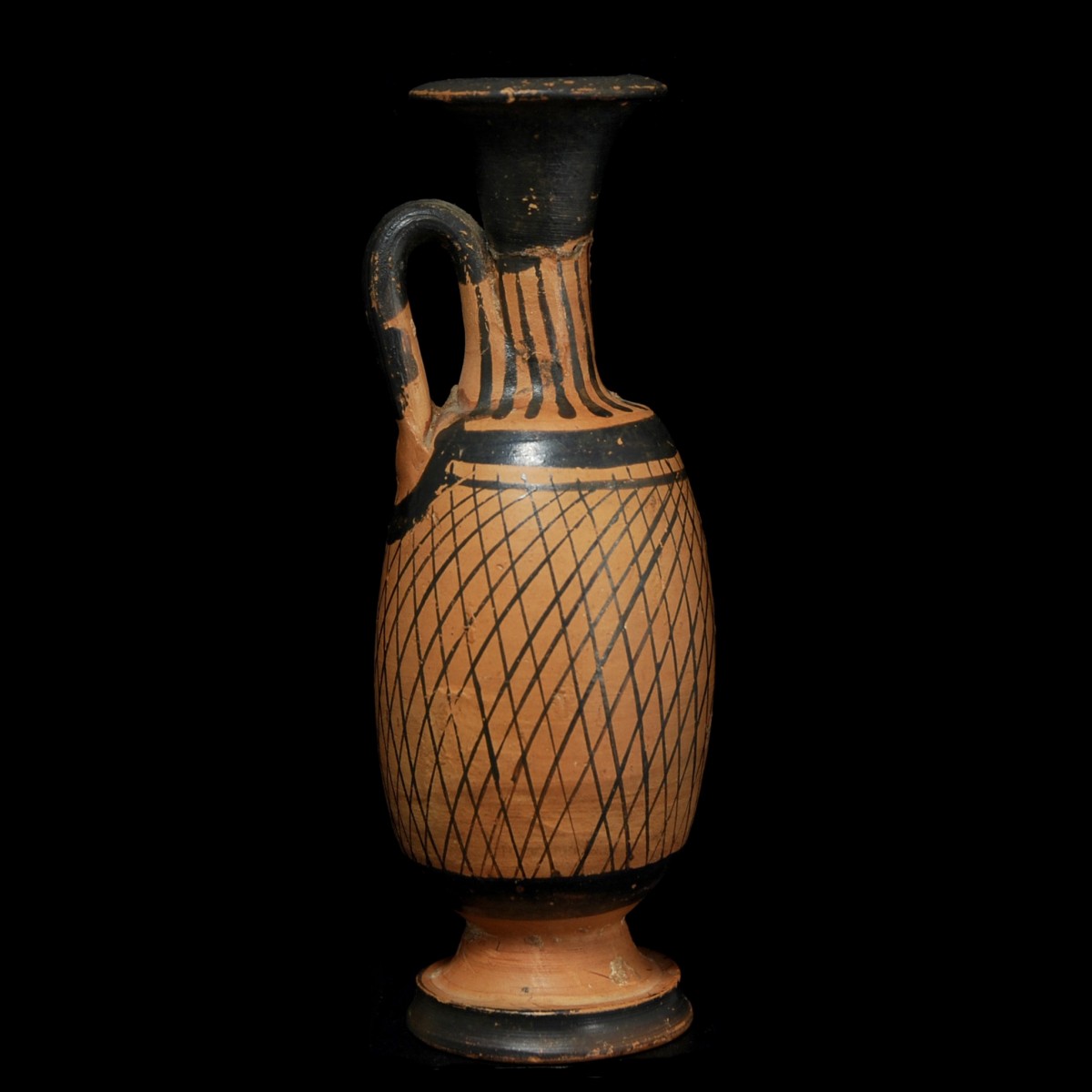 Reticulated lekythos