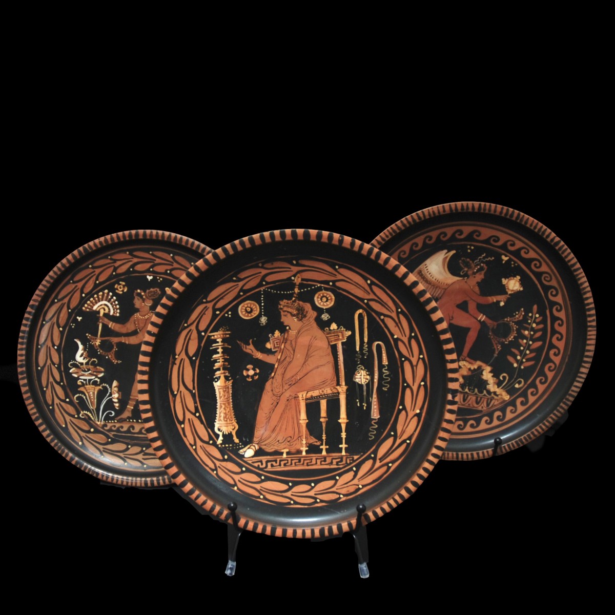 Three Apulian red-figured plates attributed to the Menzies group