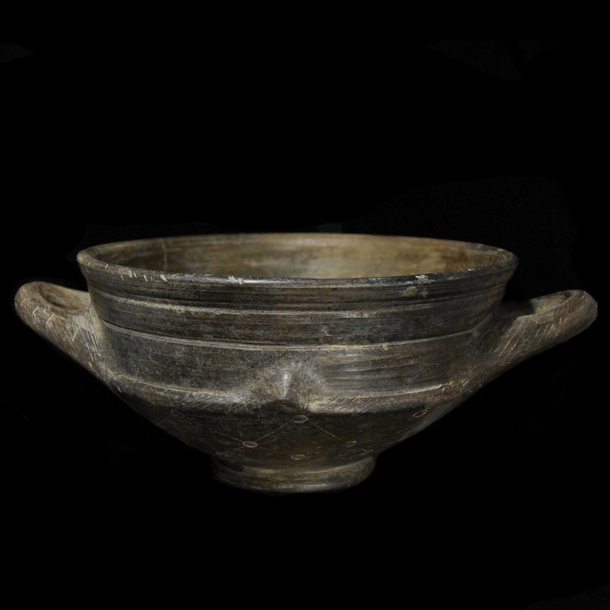 Etruscan two handle bowl impasto incised