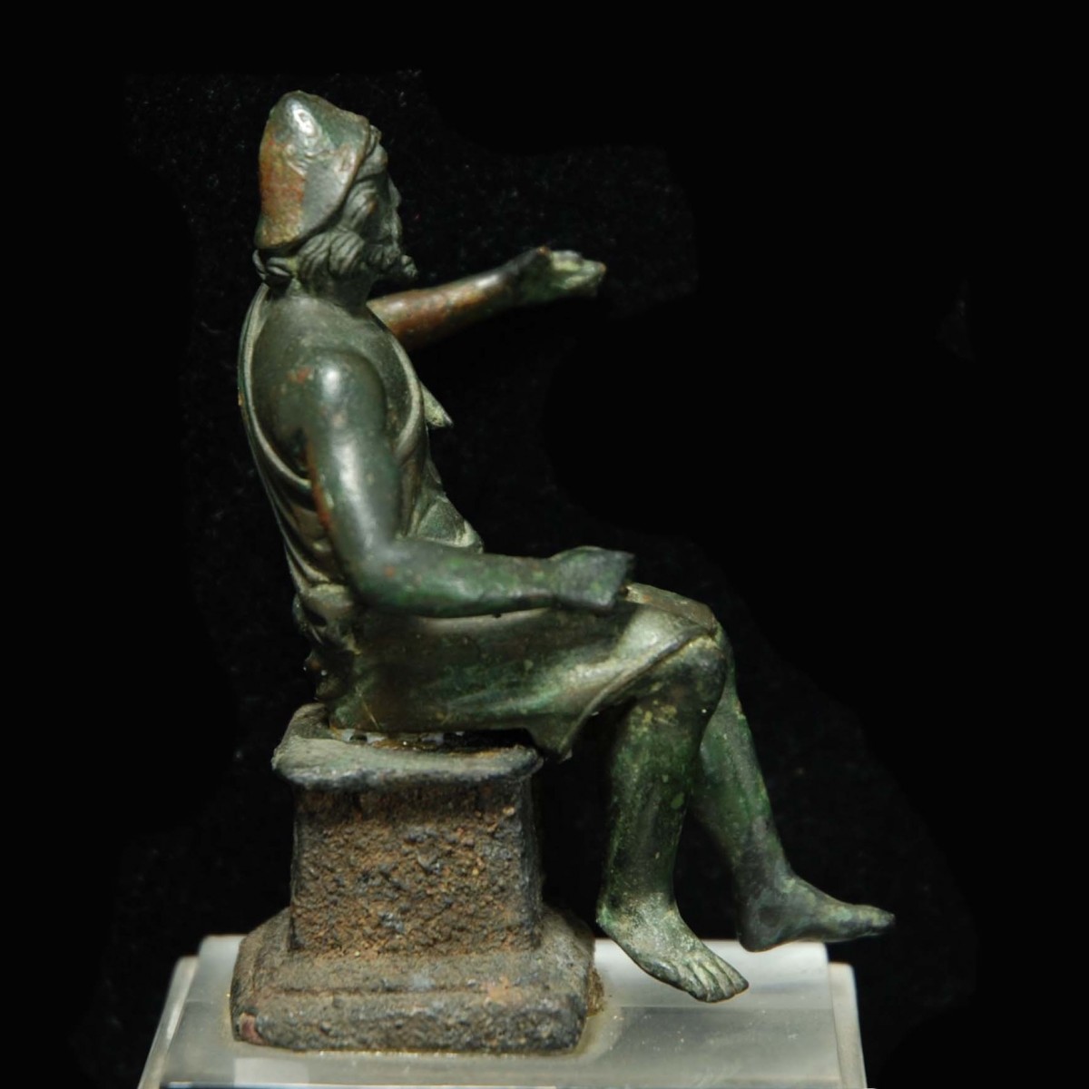 Hellenistic bronze statuette of Hephaistos right