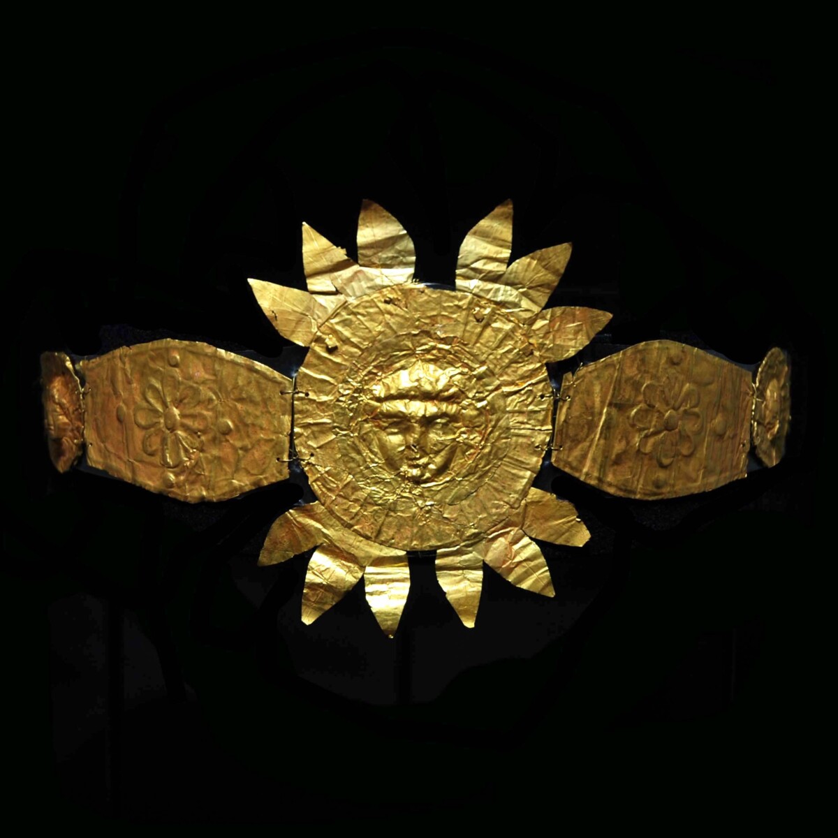Hellenistic gold diadem