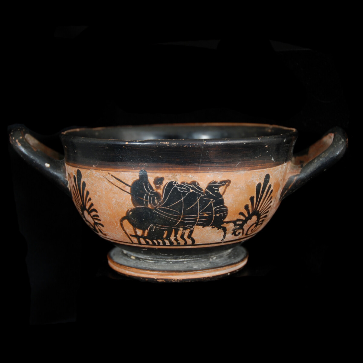 Attic black figure skyphos with quadriga B