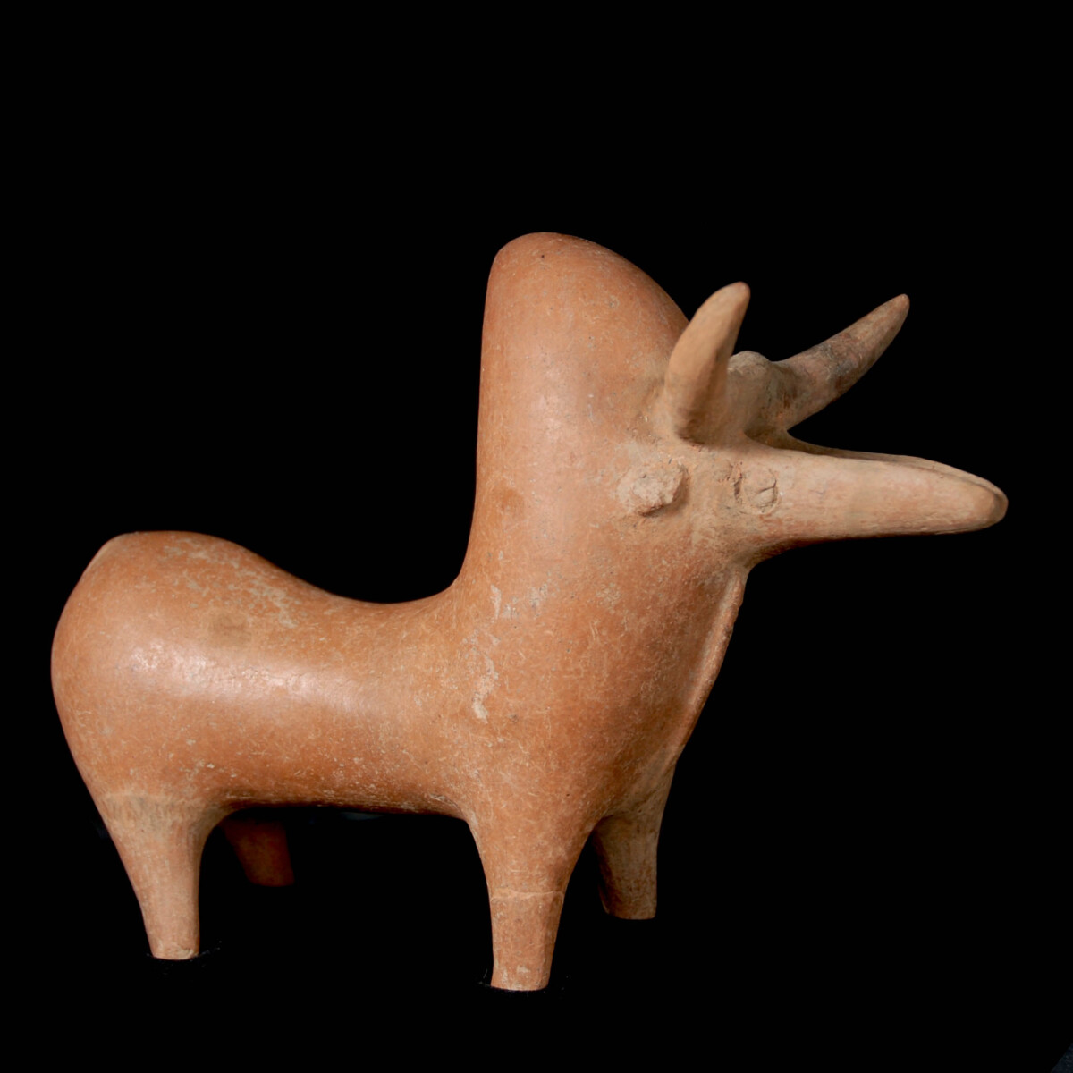 Amlash terracotta bull rhyton altern.