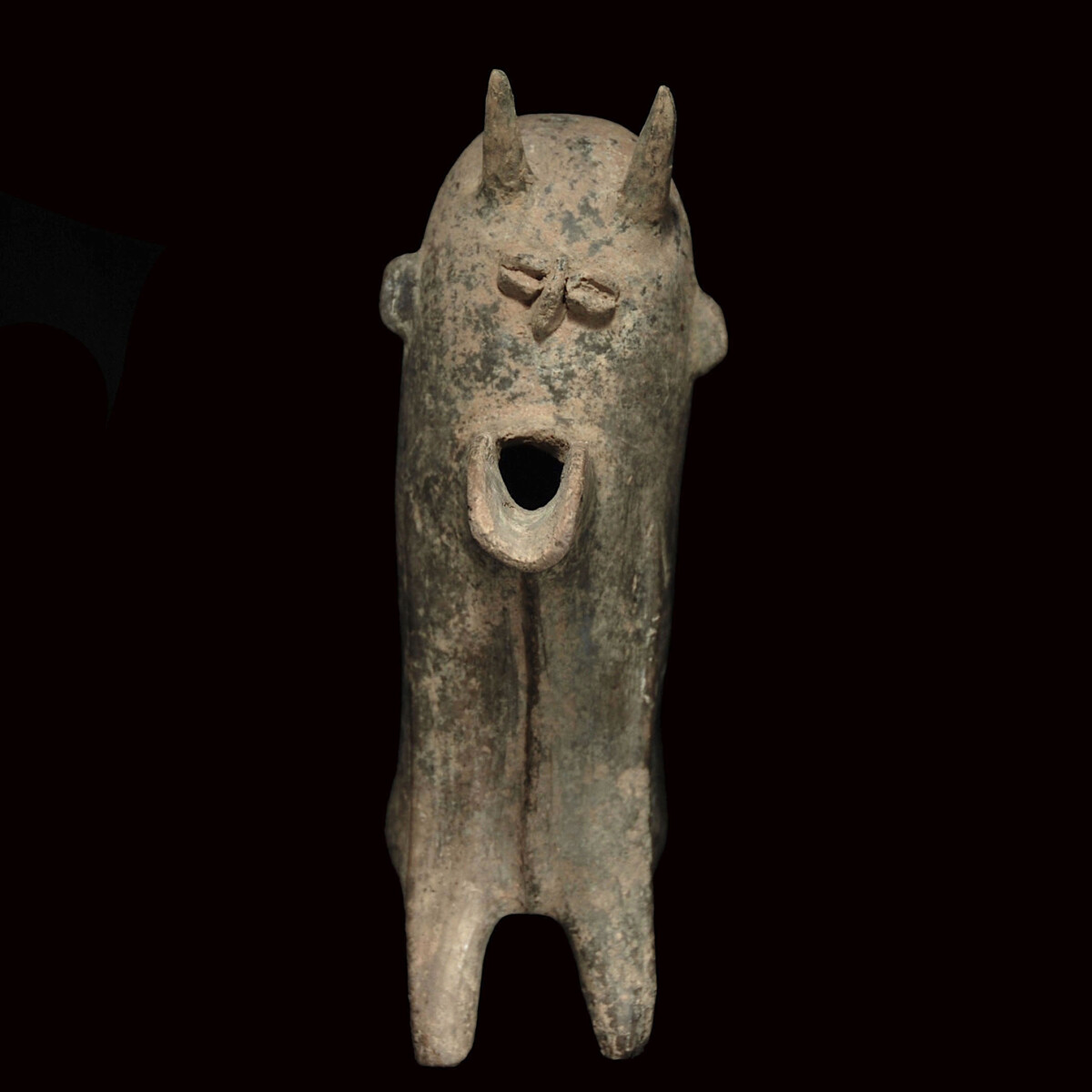 Amlash terracotta bull rhyton with anthropomorphic face front